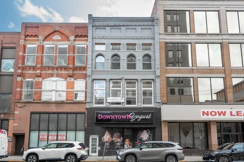 215 Franklin St Unit 301