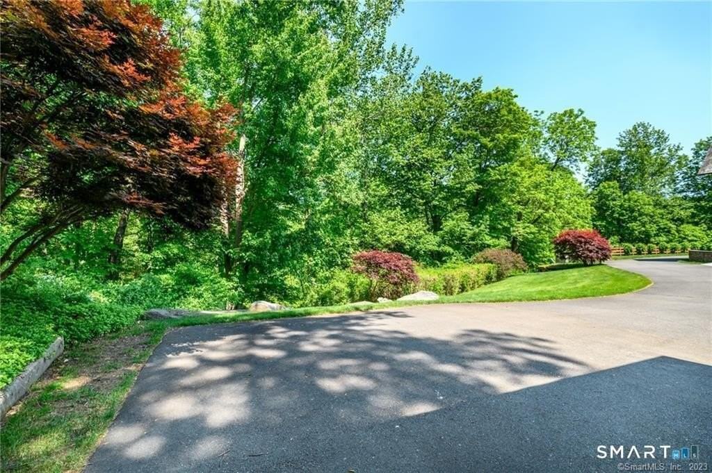 102 Ladder Hill Rd N - Photo 6 of 28