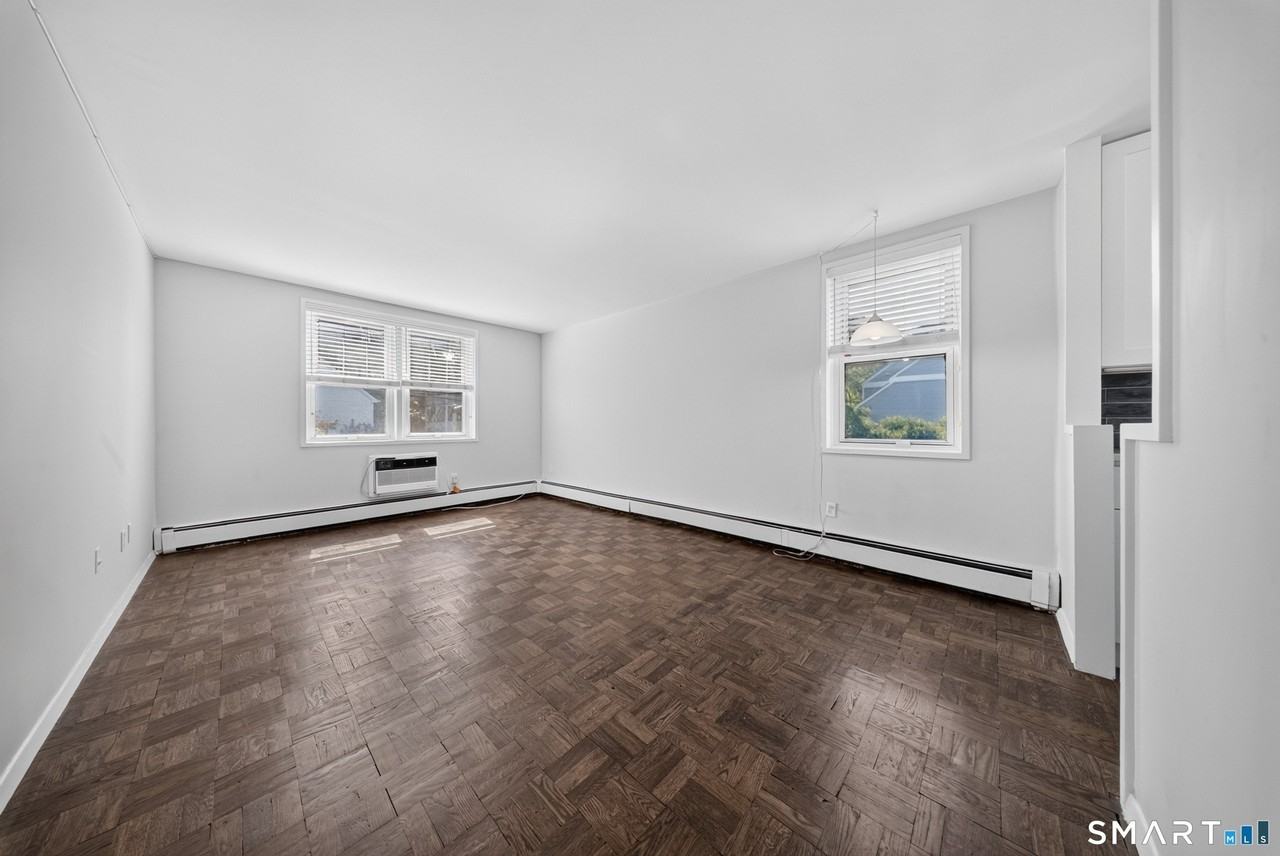 140 Grove St #2H - Photo 5 of 12