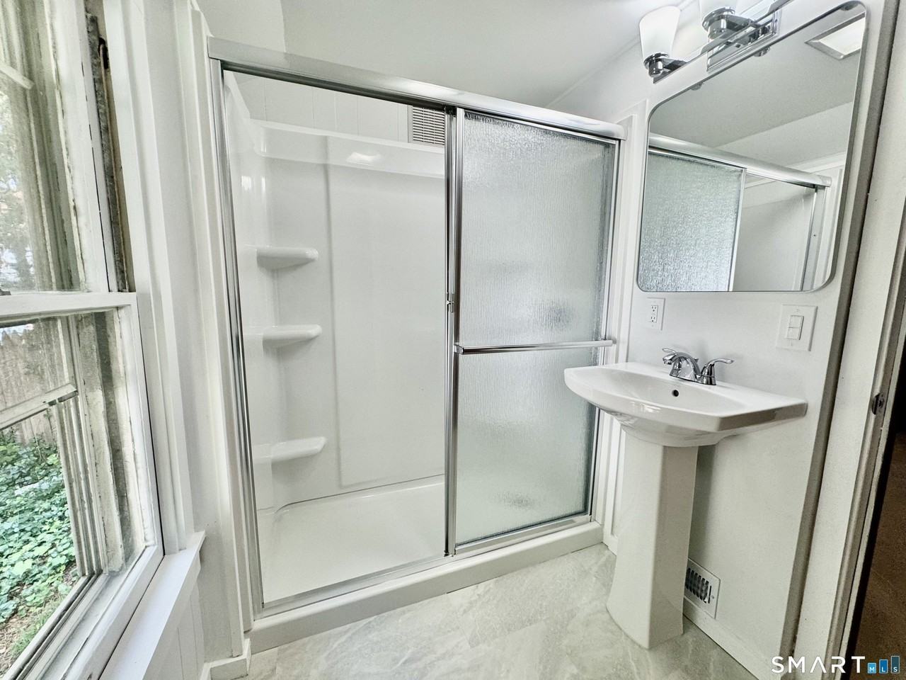 23 Quintard Ave #A - Photo 5 of 17