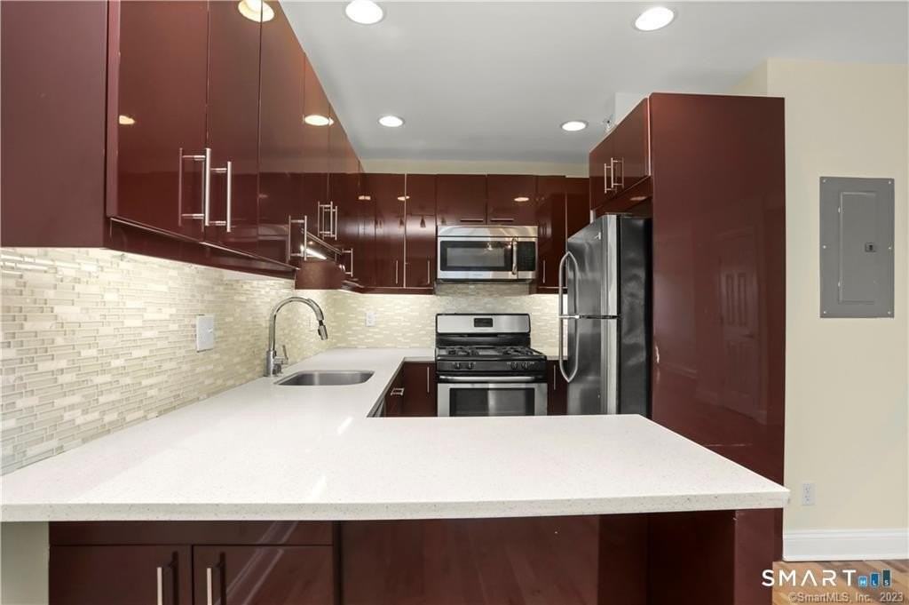 550 Connecticut Ave #2 - Photo 4 of 16