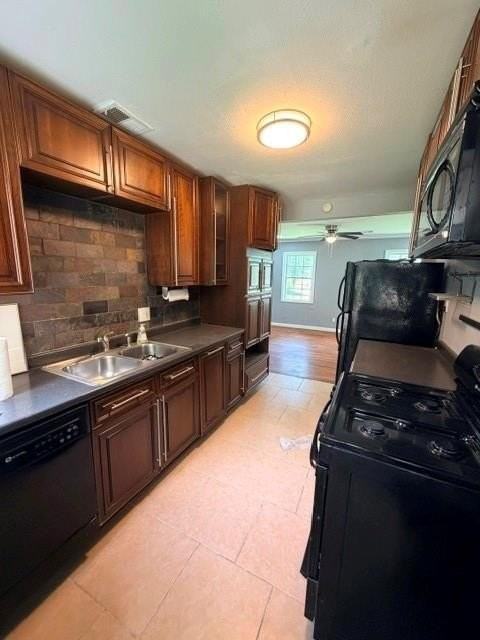 2811 Glenwood Ave Se - Photo 5 of 15