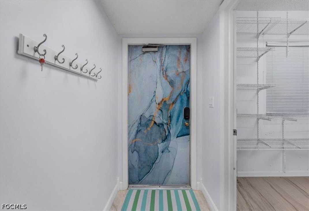 108 Se 47th St #102 - Photo 4 of 50