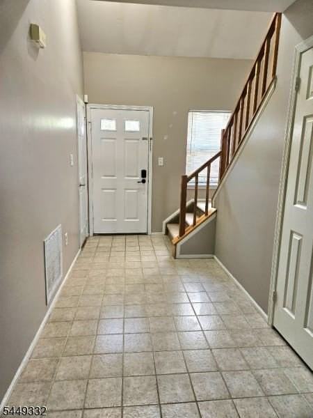 271 Abbey Dr - Photo 5 of 25