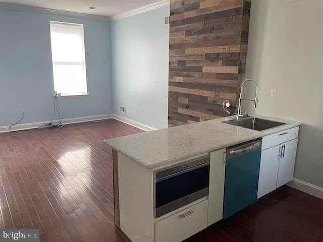 628 N 16th St - Photo 2 of 11