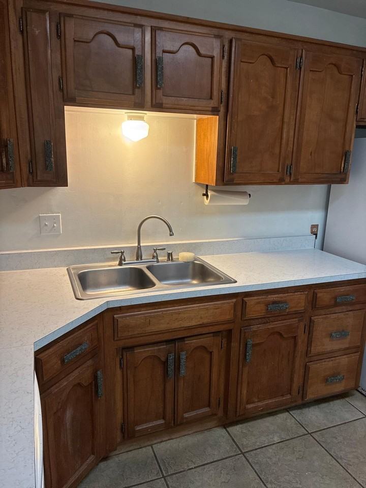 2842 Quincy St Ne - Photo 6 of 9