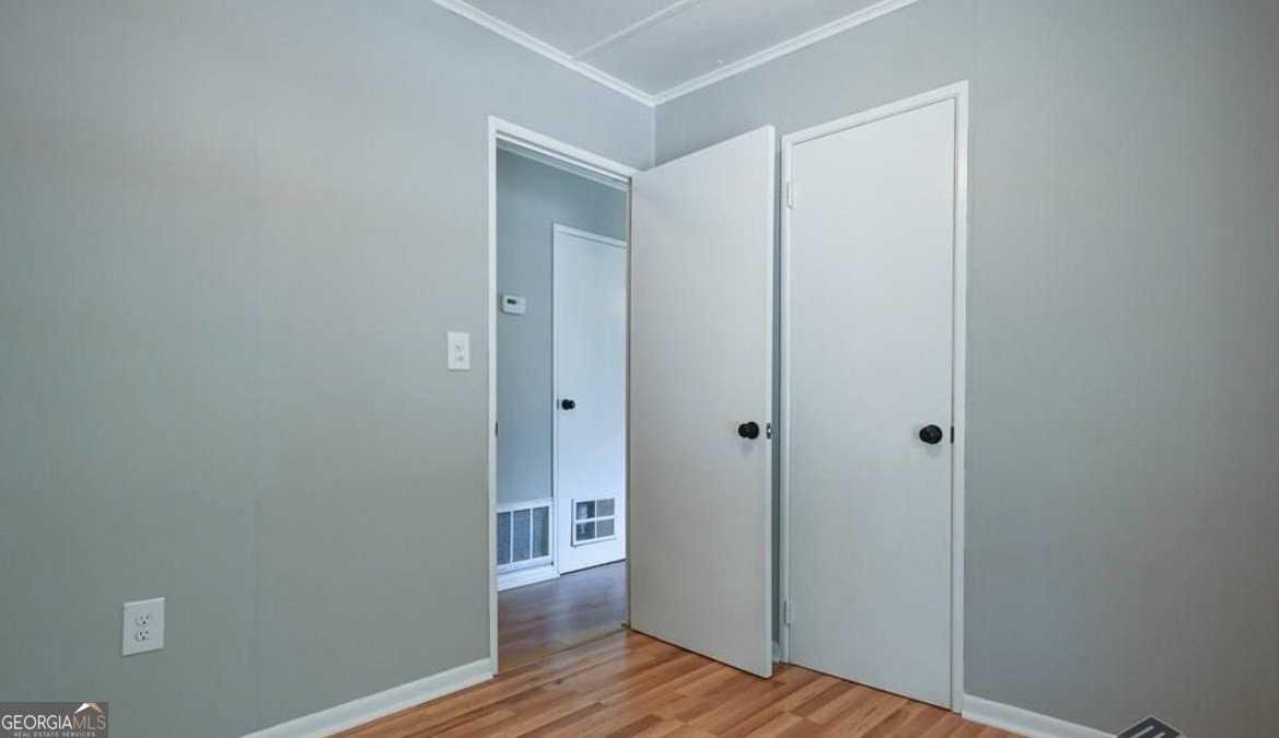 300 Martin Cir - Photo 7 of 9