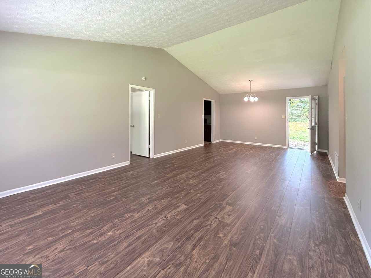 813 Post Oak Cir - Photo 6 of 21