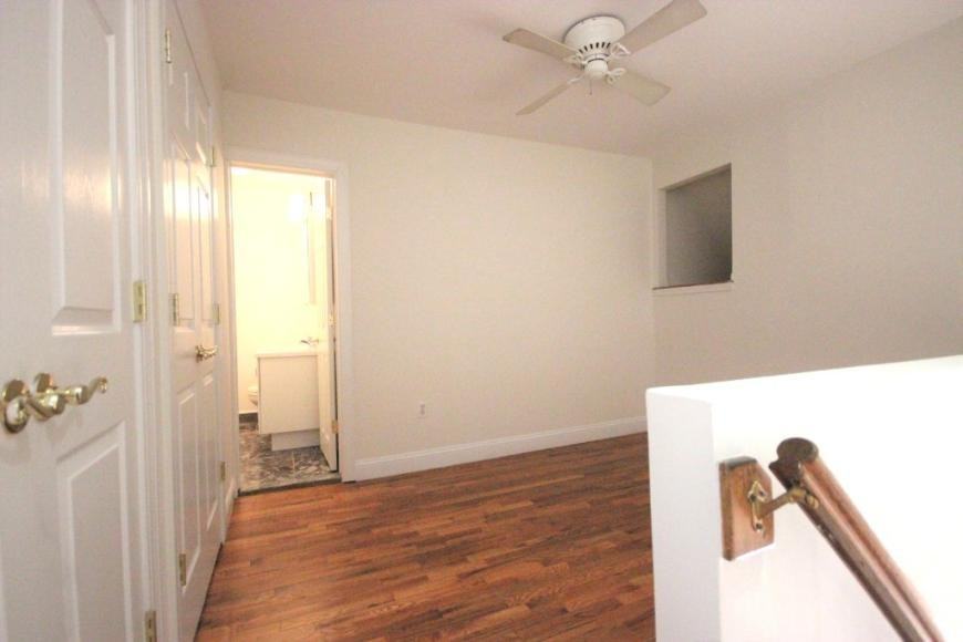 525 W 49th St - Photo 7 of 10