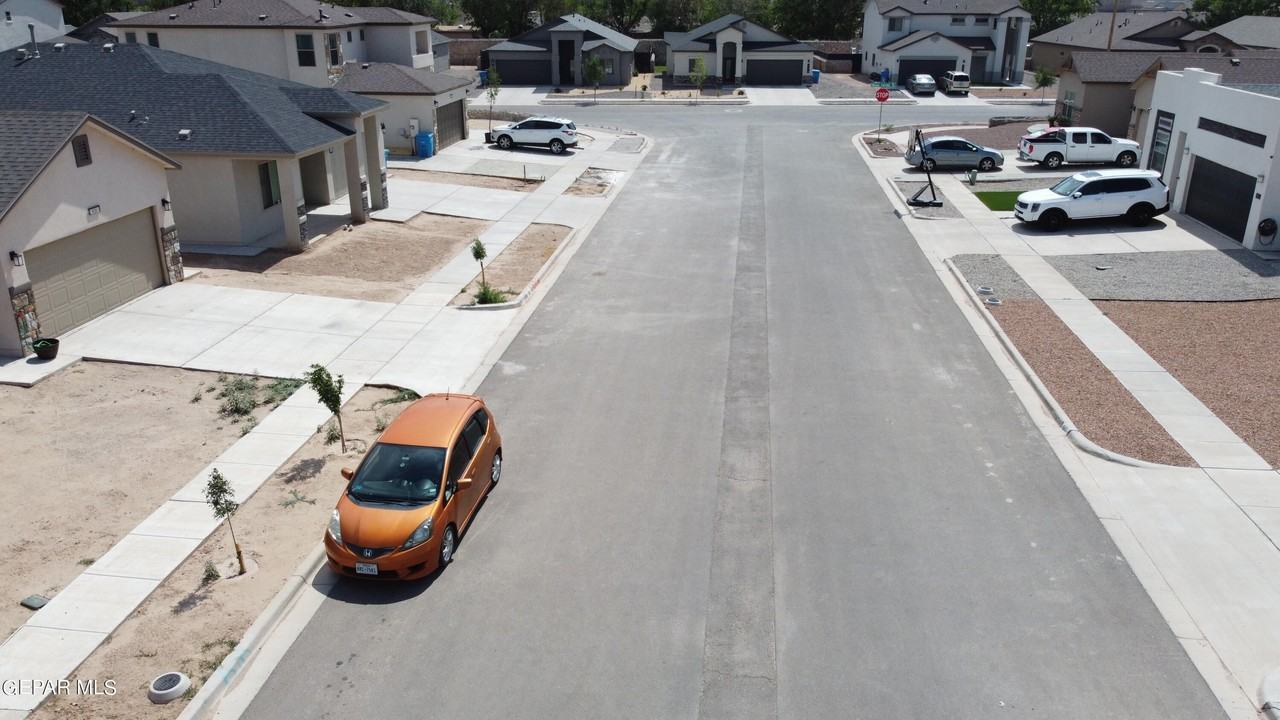 620 Adrian Arellano St - Photo 4 of 50