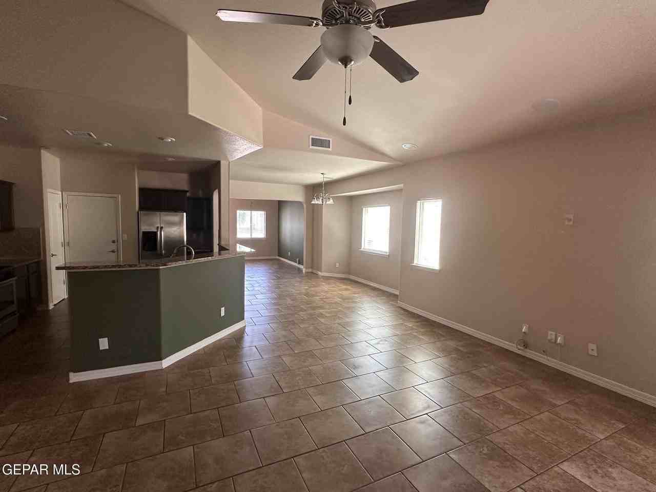 14629 Ava Leigh Ave - Photo 3 of 17