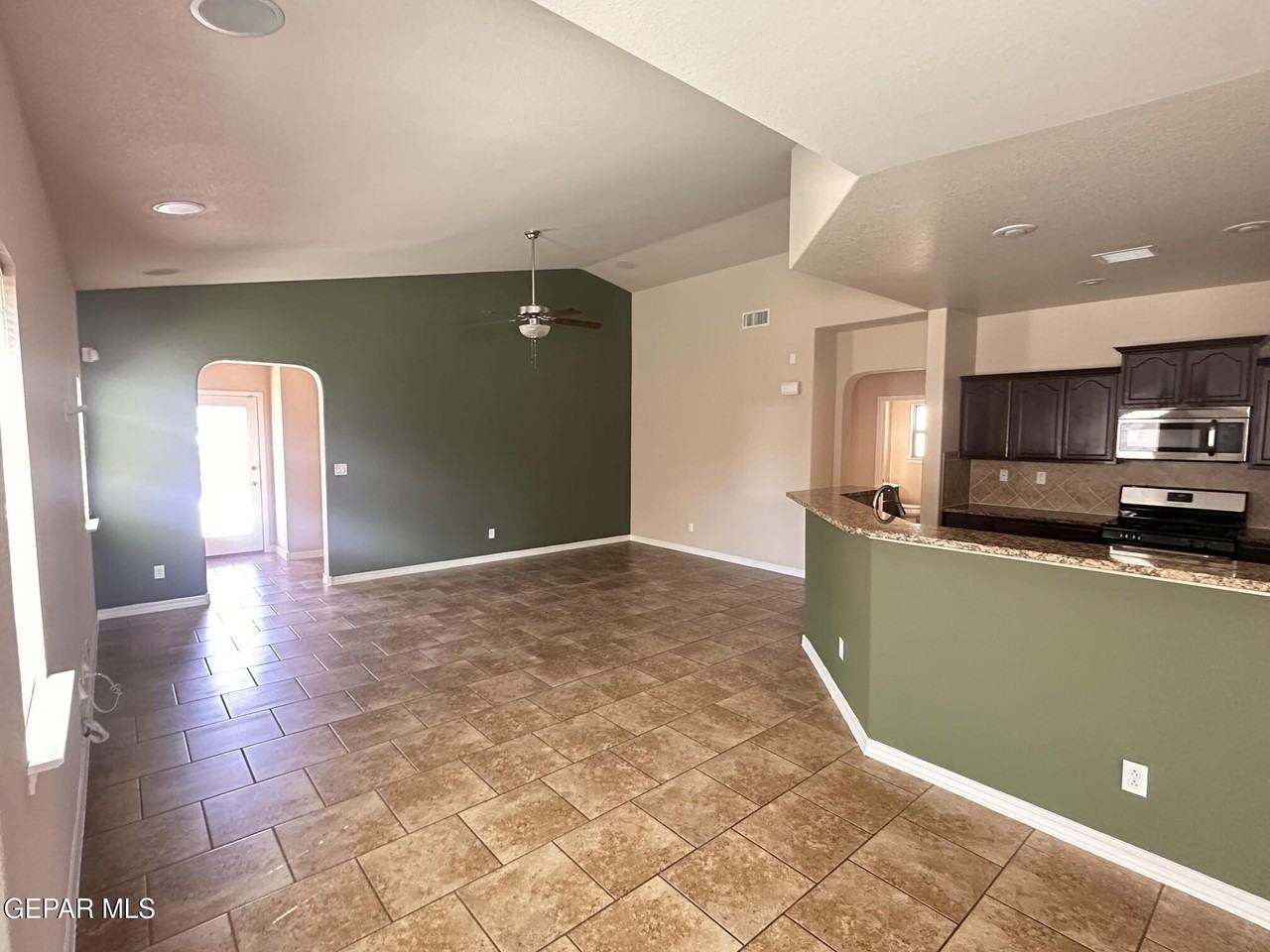 14629 Ava Leigh Ave - Photo 4 of 17