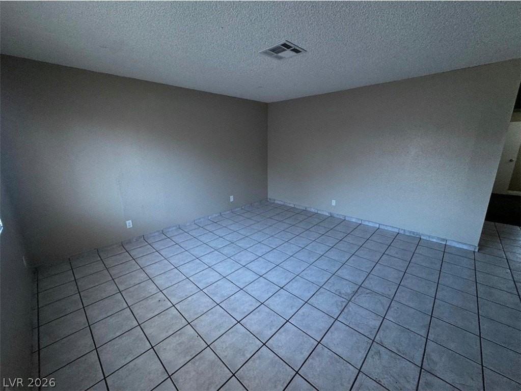 8 Britz Cir #C - Photo 3 of 7