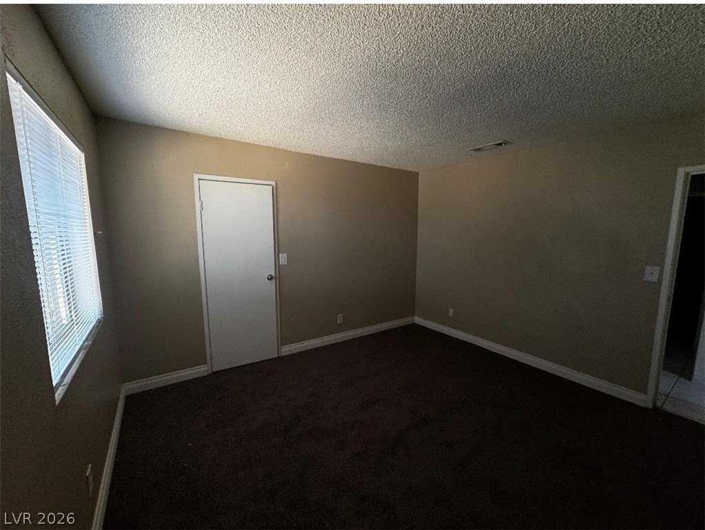 8 Britz Cir #C - Photo 6 of 7