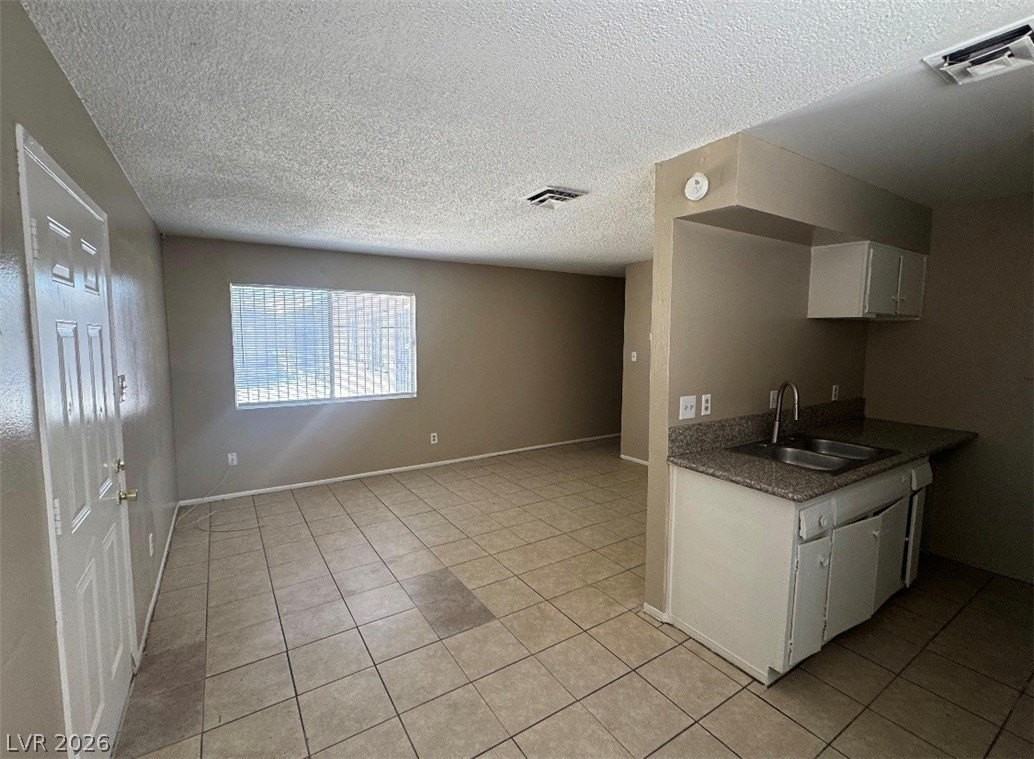 2505 Cedar Ave #1 - Photo 3 of 7