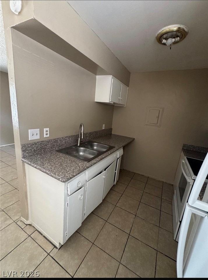 2505 Cedar Ave #1 - Photo 5 of 7