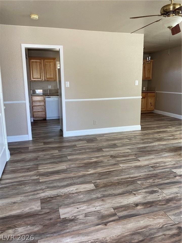 3430 Eldon St - Photo 2 of 10