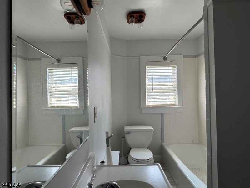 87 Park St #3 - Photo 5 of 9