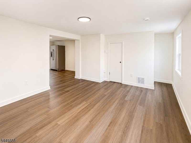 286 Chambers St - Photo 3 of 11