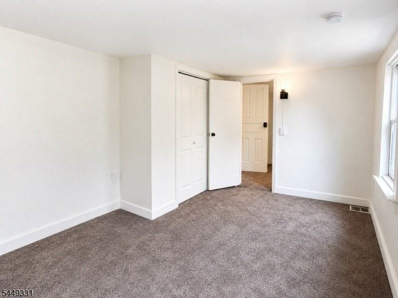 286 Chambers St - Photo 7 of 11