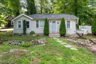 35 Bayonne Dr - Photo 1 of 1
