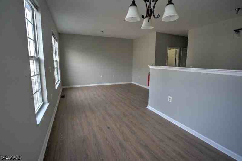 117 Conover Ter #117 - Photo 6 of 15