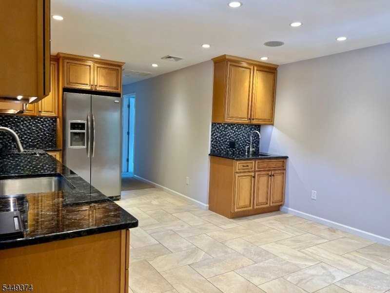 100 1st Ave - Photo 5 of 22