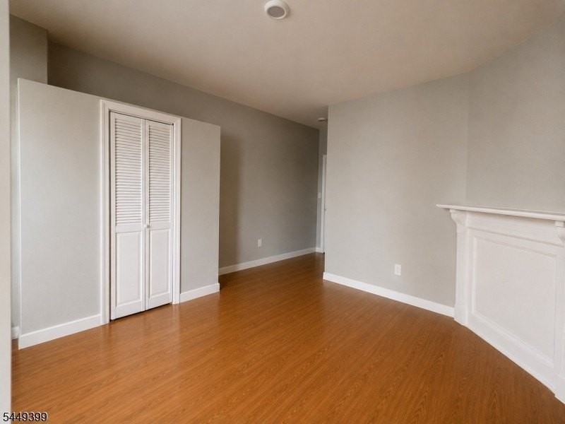 1110 Hampton Pl - Photo 6 of 8