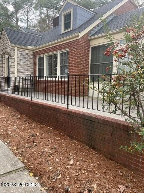 90 Lakewood Dr - Photo 4 of 20