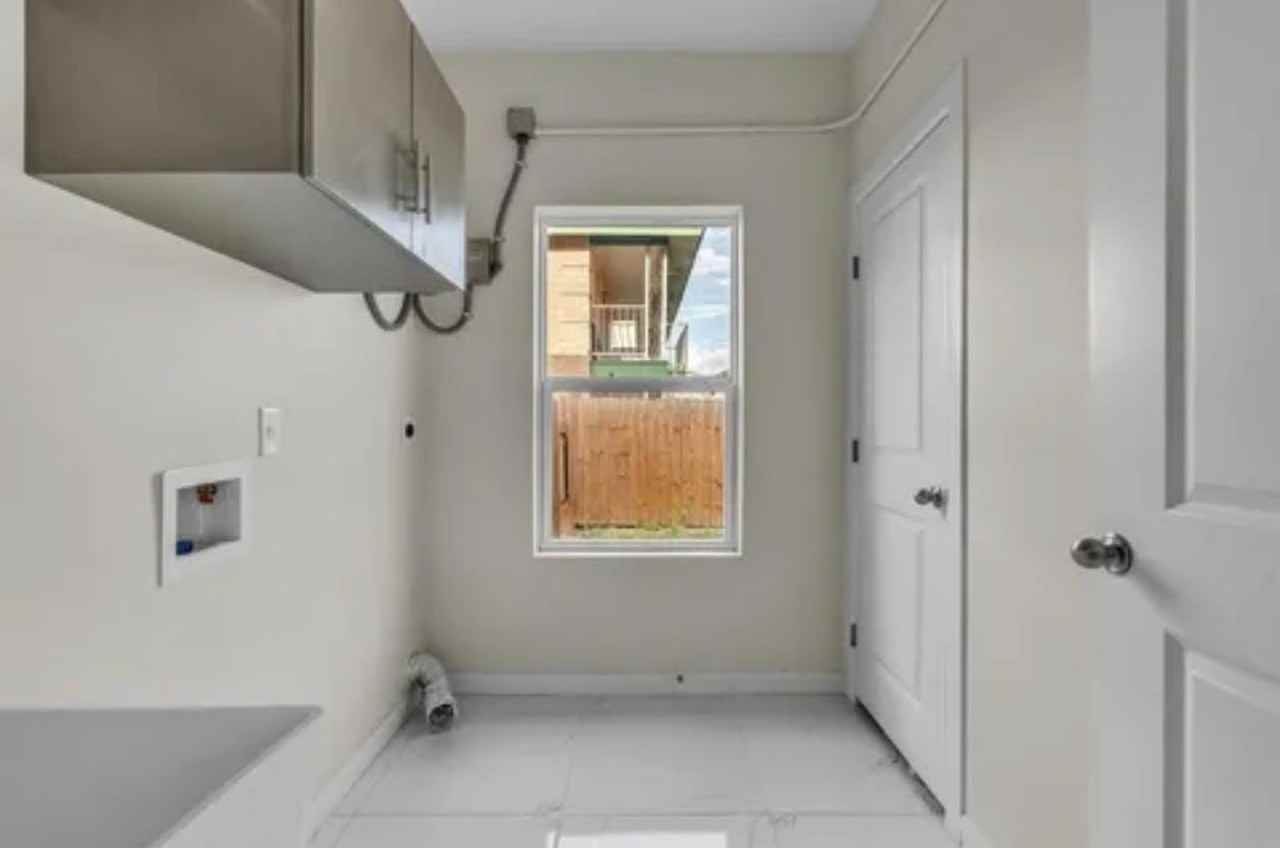 504 Gale St #B205 - Photo 6 of 14