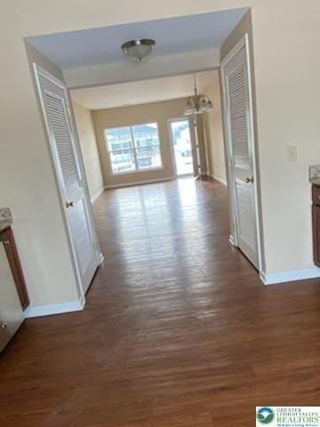 251 Huntington Ln - Photo 3 of 12