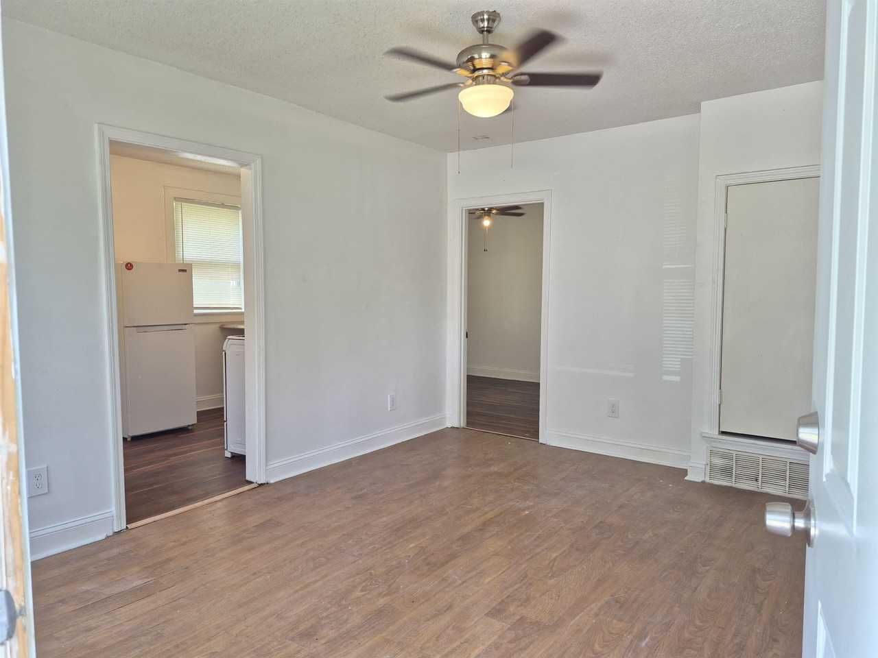 1074 Palmetto Ave #1074 - Photo 2 of 9