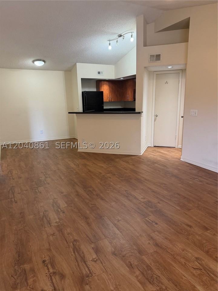 12950 Vista Isles Dr #424 - Photo 4 of 5