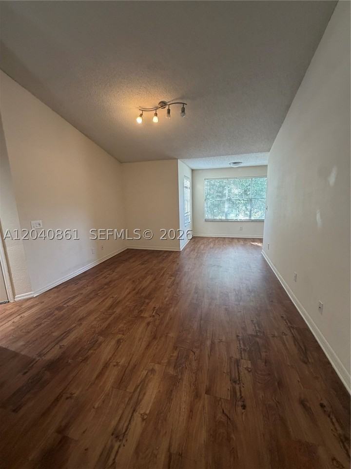 12950 Vista Isles Dr #424 - Photo 5 of 5