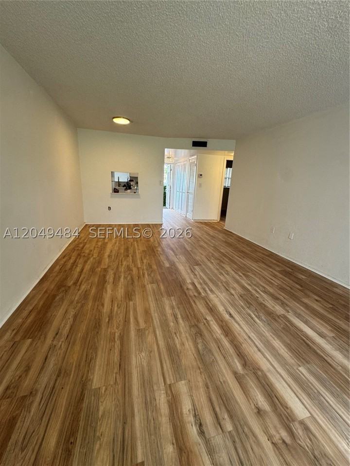 8500 Sunrise Lakes Blvd #103
