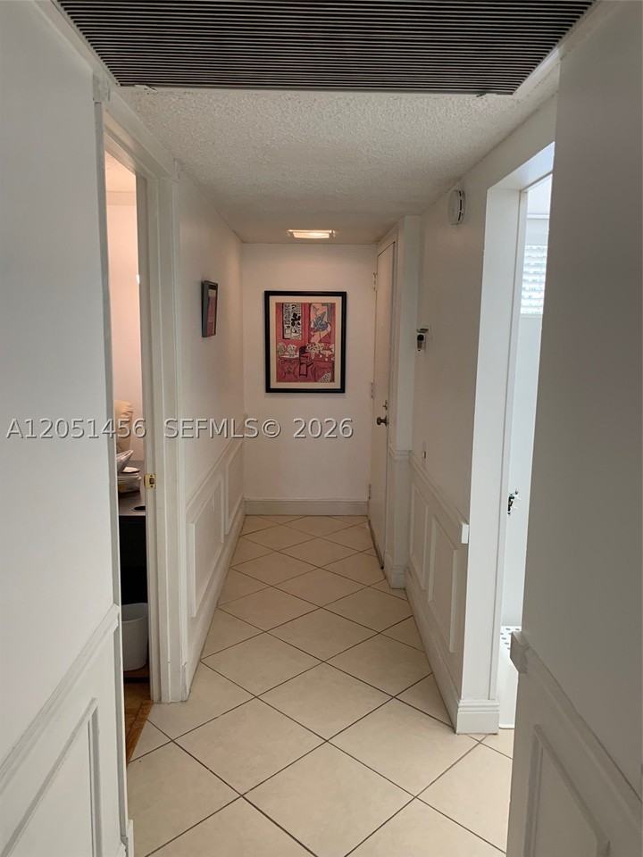 4801 Martinique Pl #H1 - Photo 2 of 23