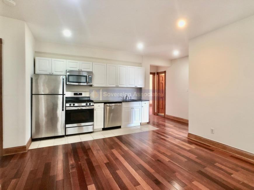 305 Convent Ave