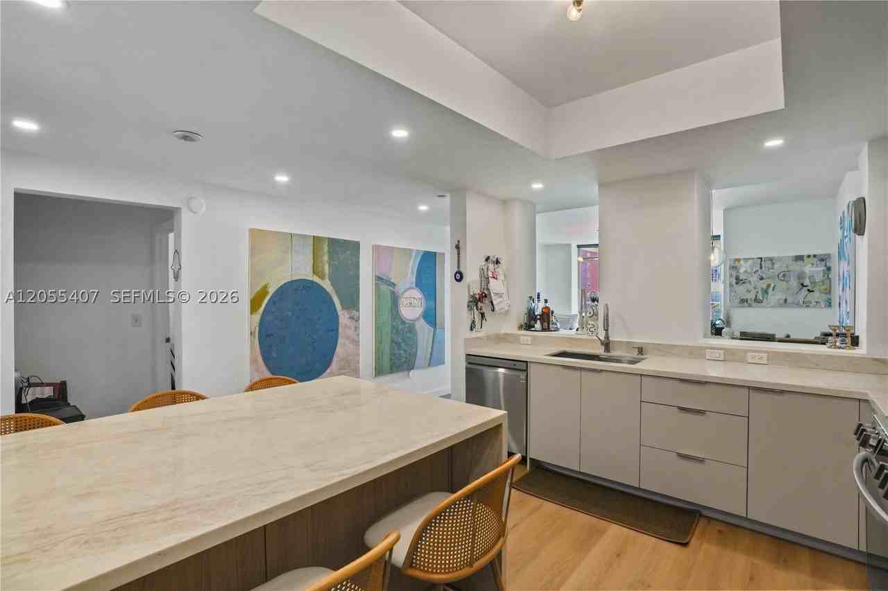 3330 Ne 190th St #1010 - Photo 7 of 47