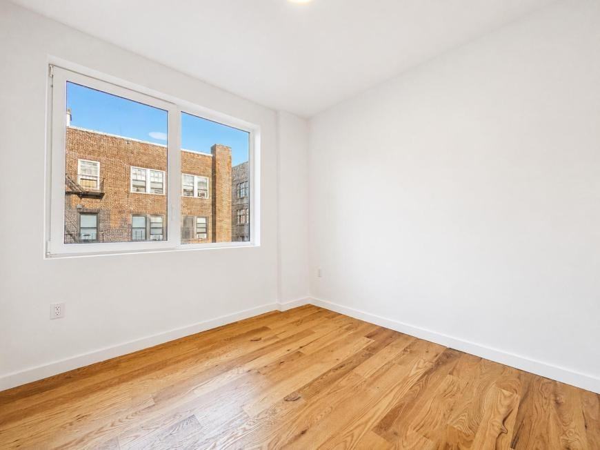205 Cabrini Blvd - Photo 6 of 10
