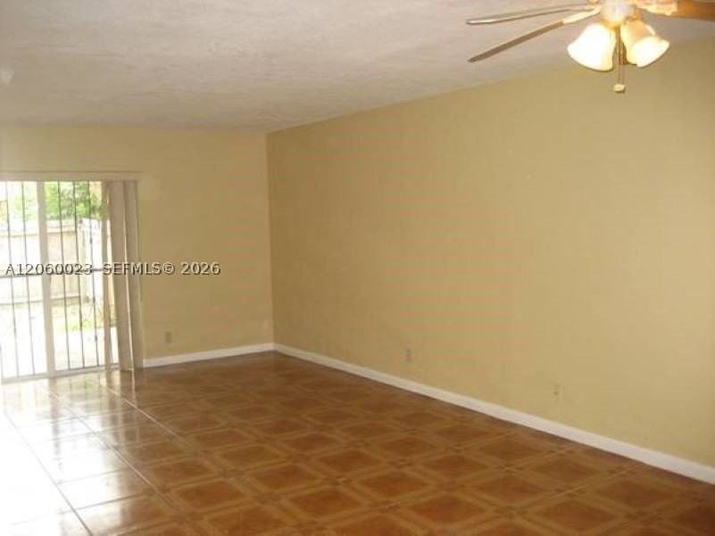 5975 Nw 25th St - Photo 7 of 14
