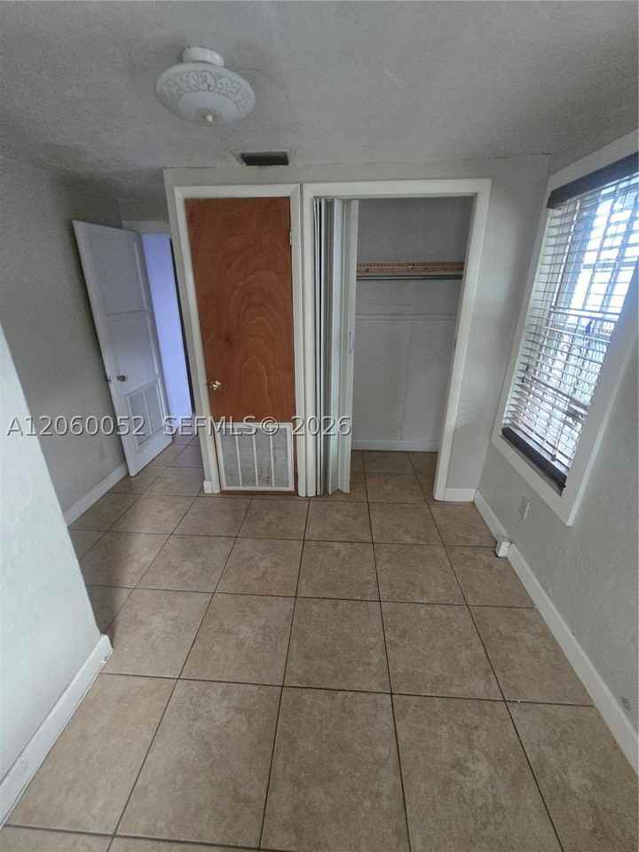 1795 Nw 85th St - Photo 5 of 12