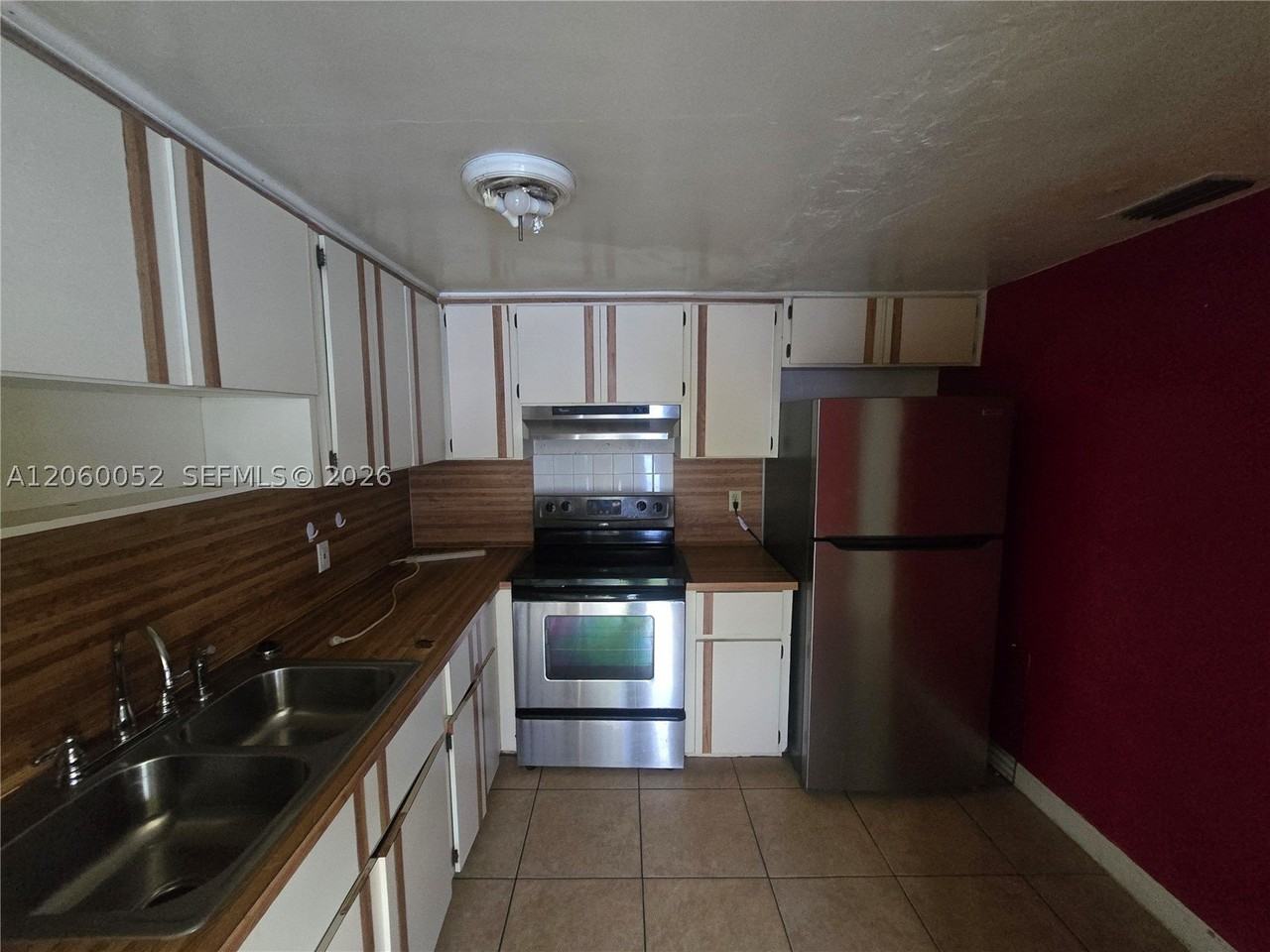 1795 Nw 85th St - Photo 7 of 12