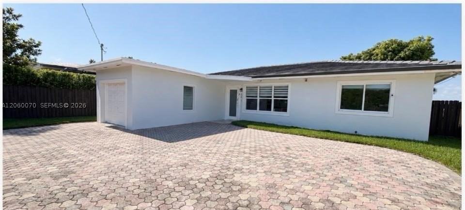 455 S Shore Dr - Photo 4 of 14