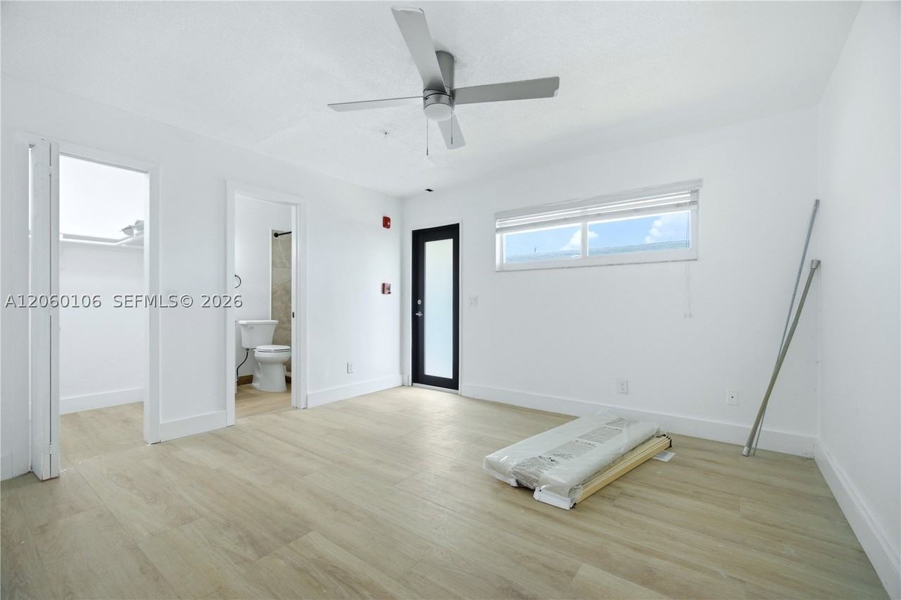 2209 Sw 61st Ave #1-2 - Photo 3 of 7
