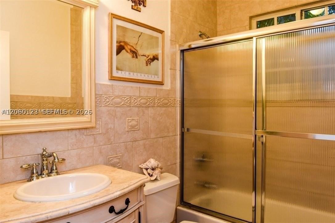 1735 Jefferson St #1735 - Photo 4 of 11