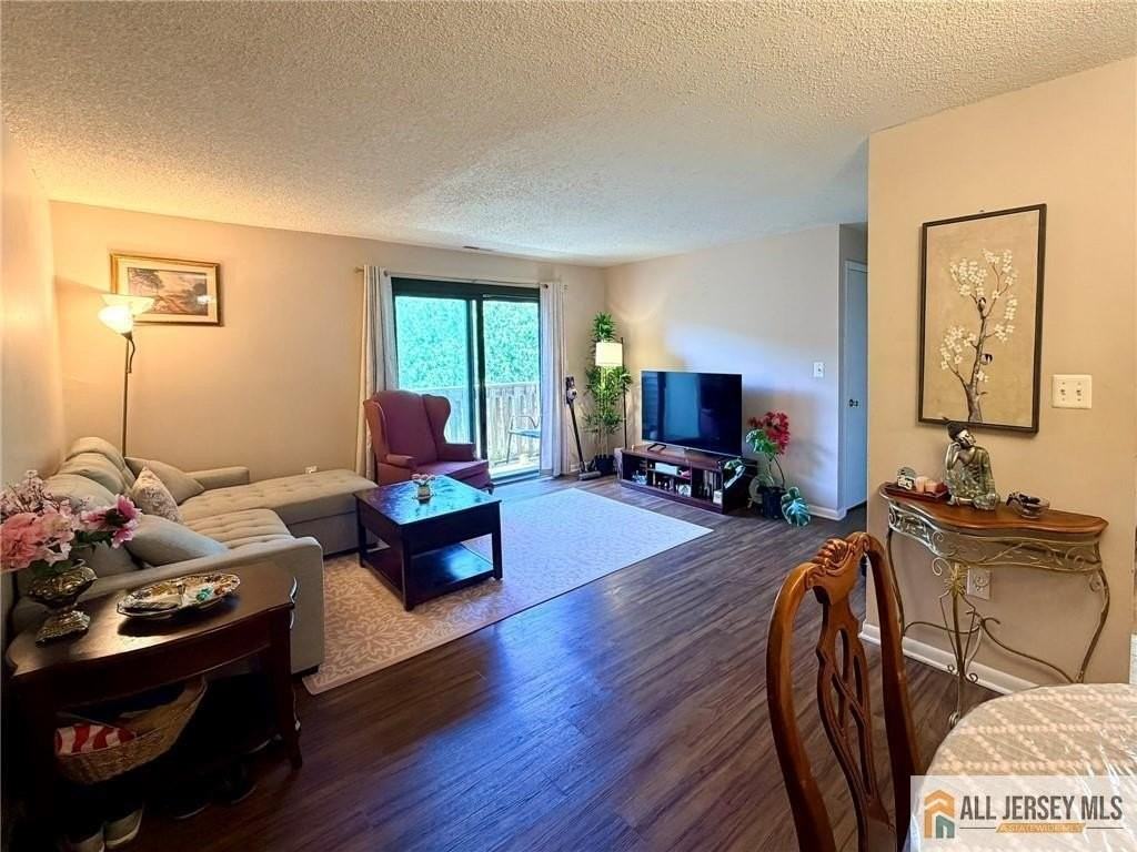 5215 Ravens Crest Dr - Photo 2 of 18