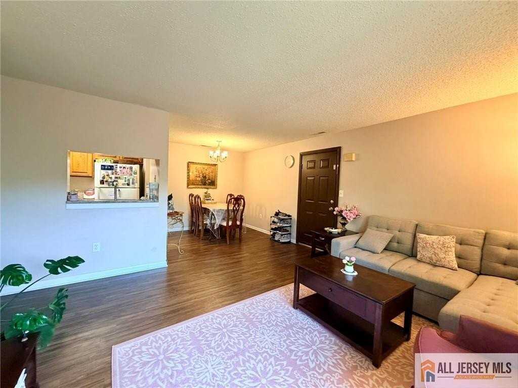 5215 Ravens Crest Dr - Photo 5 of 18