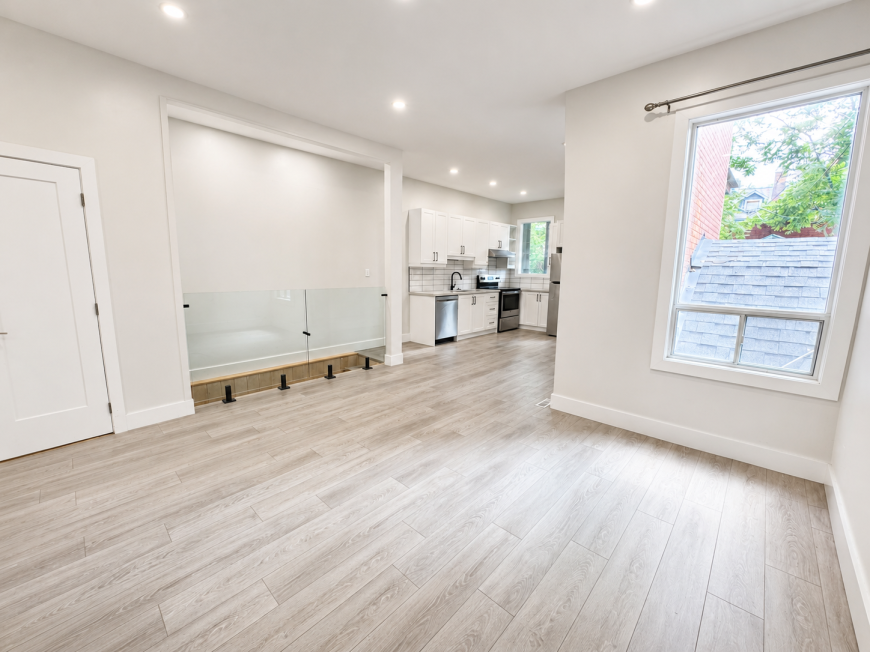 482 King William St - Photo 4 of 10