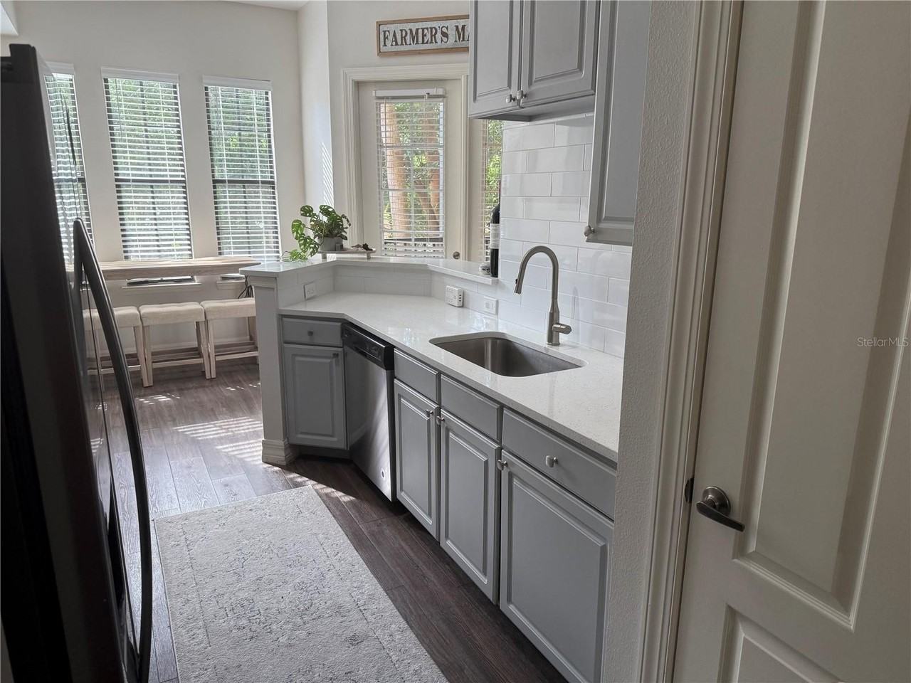 513 Mirasol Cir #203 - Photo 5 of 19