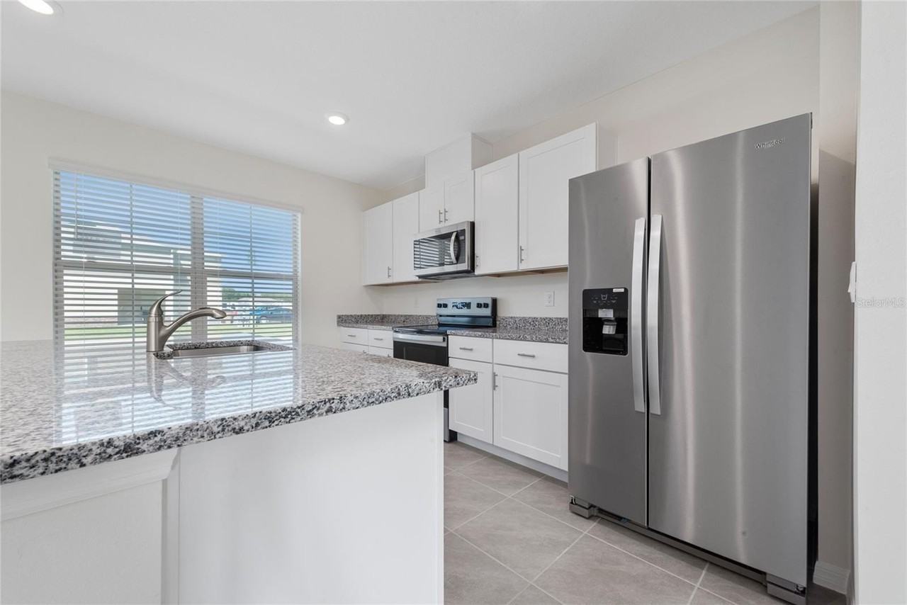 1627 Bitteroot St - Photo 5 of 35